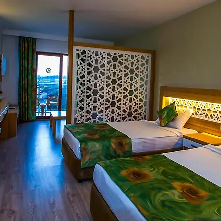 Eftalia Splash 5* Аланія